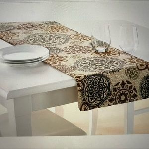 Food Network Multicolor Patterned Table Runner